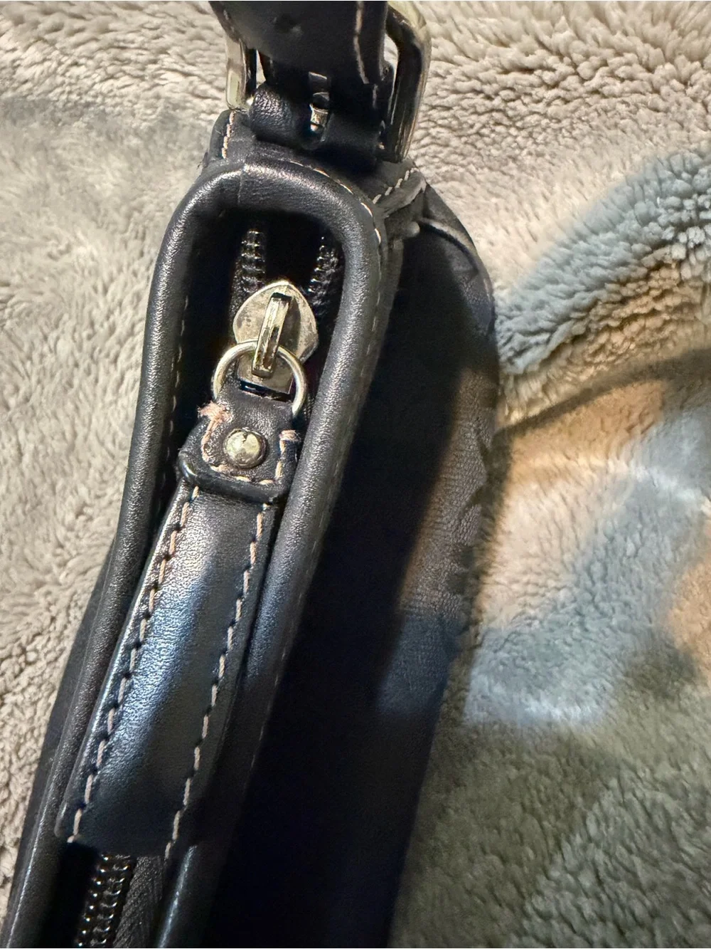 Fossil Black Leather Crossbody with Contrast Stitching and